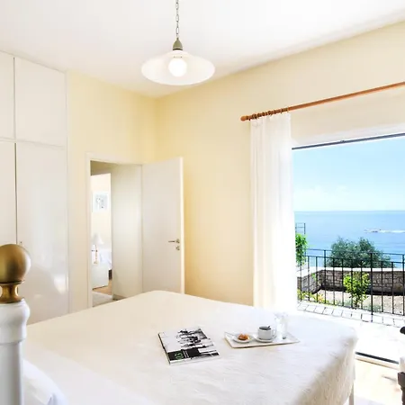 Alexia Nisaki (Corfu)
